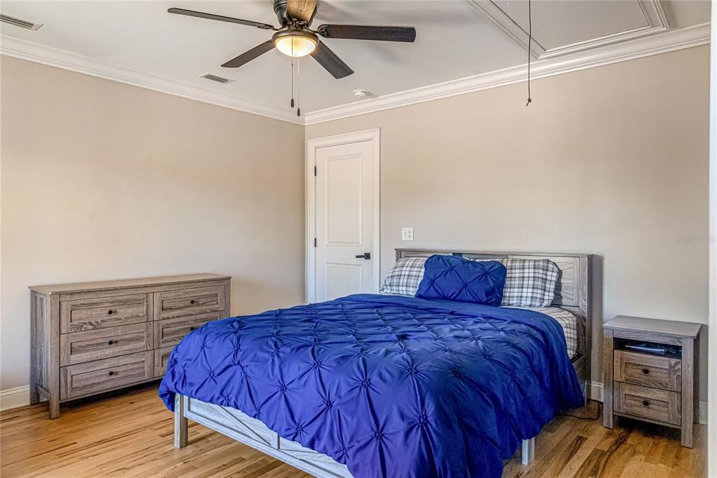 For Sale: $1,399,000 (6 beds, 4 baths, 4331 Square Feet)