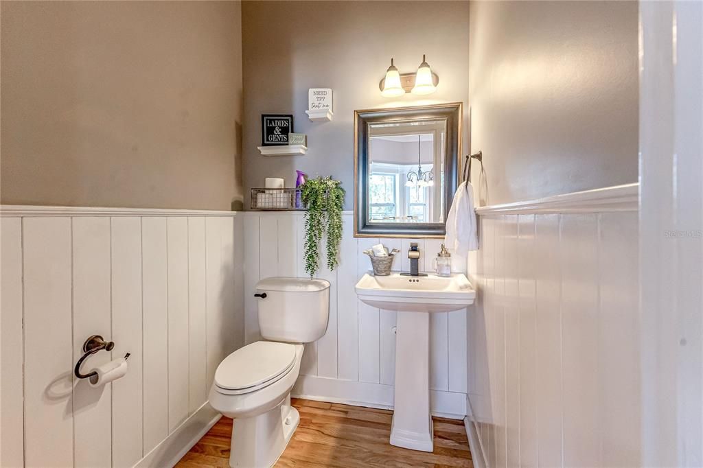 For Sale: $1,399,000 (6 beds, 4 baths, 4331 Square Feet)