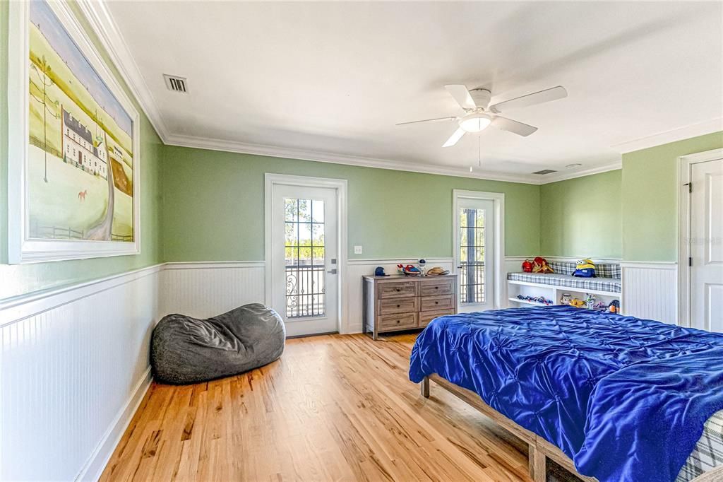 For Sale: $1,399,000 (6 beds, 4 baths, 4331 Square Feet)