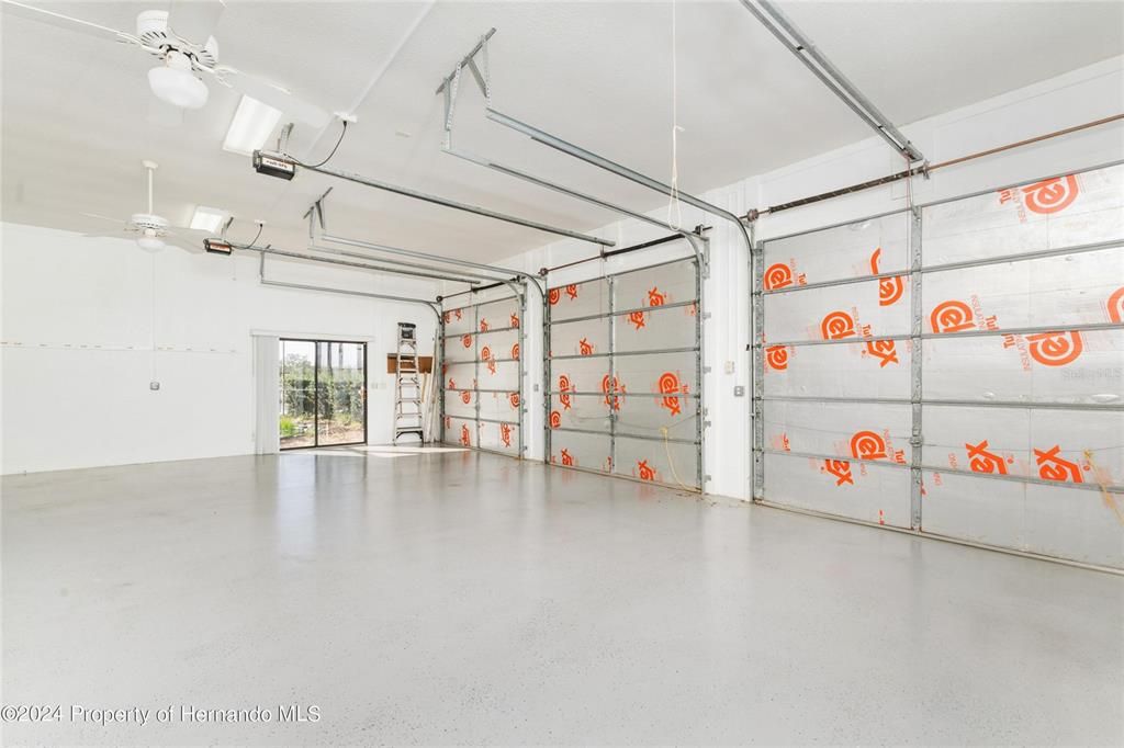 En Venta: $2,150,000 (5 camas, 4 baños, 6098 Pies cuadrados)