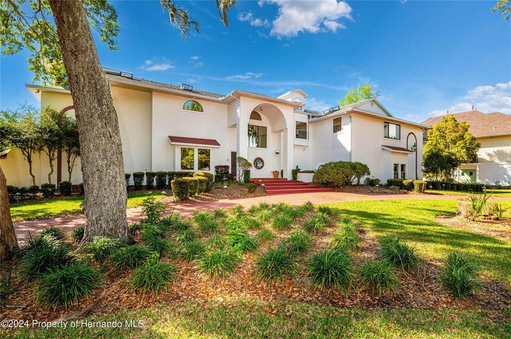 En Venta: $2,150,000 (5 camas, 4 baños, 6098 Pies cuadrados)