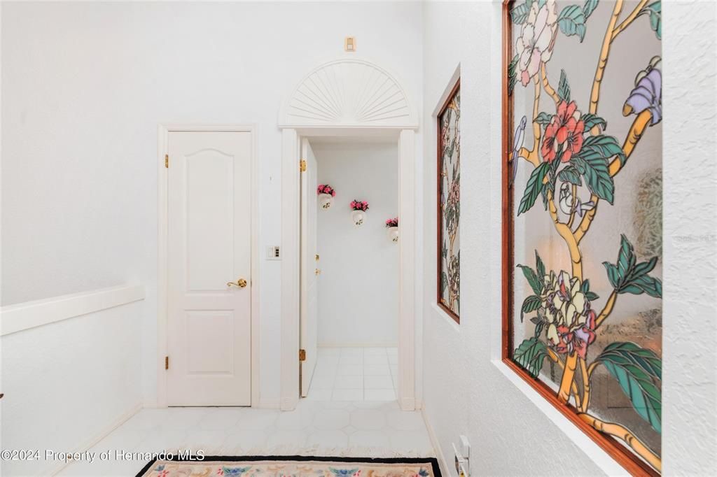 En Venta: $2,150,000 (5 camas, 4 baños, 6098 Pies cuadrados)