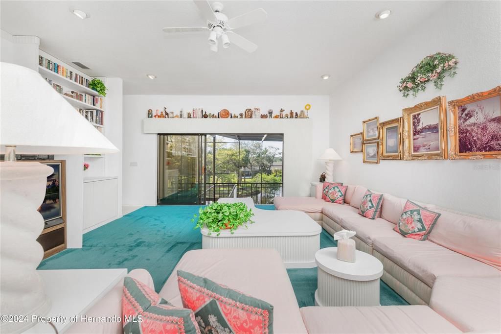 En Venta: $2,150,000 (5 camas, 4 baños, 6098 Pies cuadrados)