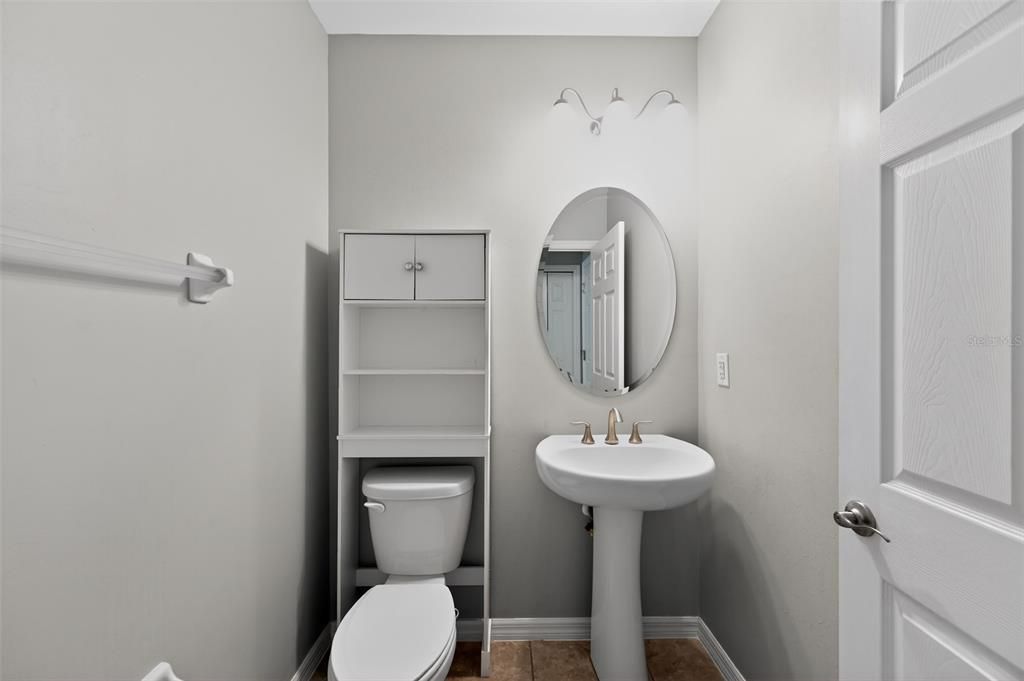 For Sale: $289,000 (3 beds, 2 baths, 1829 Square Feet)
