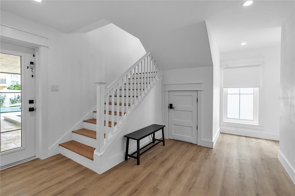 For Sale: $3,475,000 (7 beds, 6 baths, 3025 Square Feet)