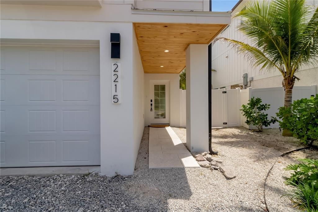 For Sale: $3,475,000 (7 beds, 6 baths, 3025 Square Feet)