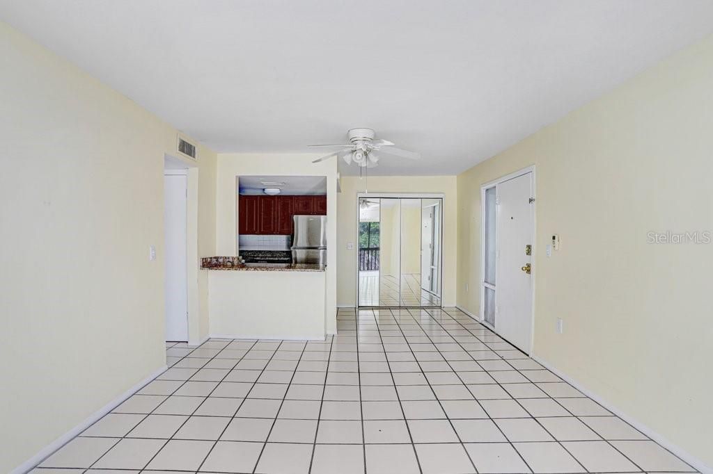 Active With Contract: $84,990 (1 beds, 1 baths, 710 Square Feet)