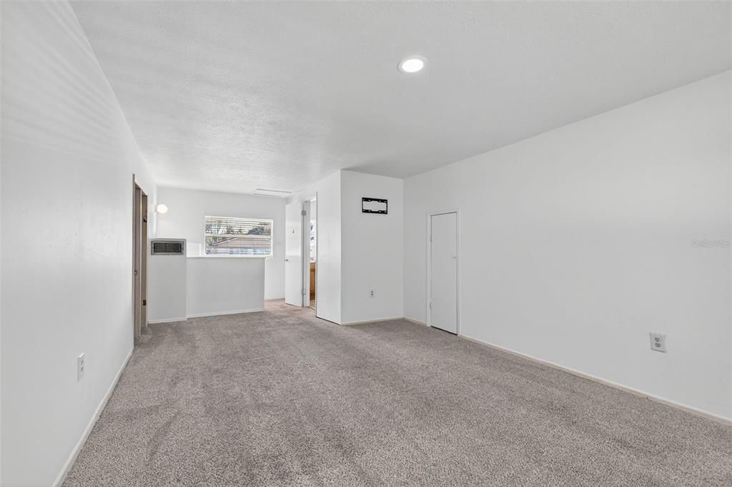 For Sale: $459,000 (3 beds, 3 baths, 2658 Square Feet)