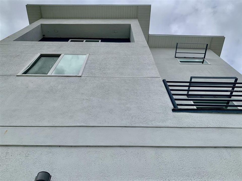 En Venta: $595,000 (3 camas, 2 baños, 1964 Pies cuadrados)
