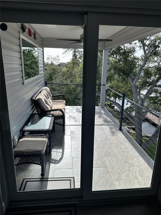 En Venta: $595,000 (3 camas, 2 baños, 1964 Pies cuadrados)