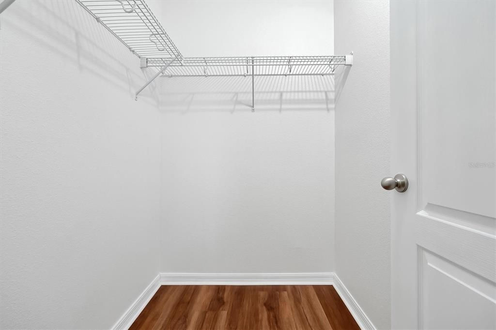 En Venta: $650,000 (3 camas, 3 baños, 2064 Pies cuadrados)