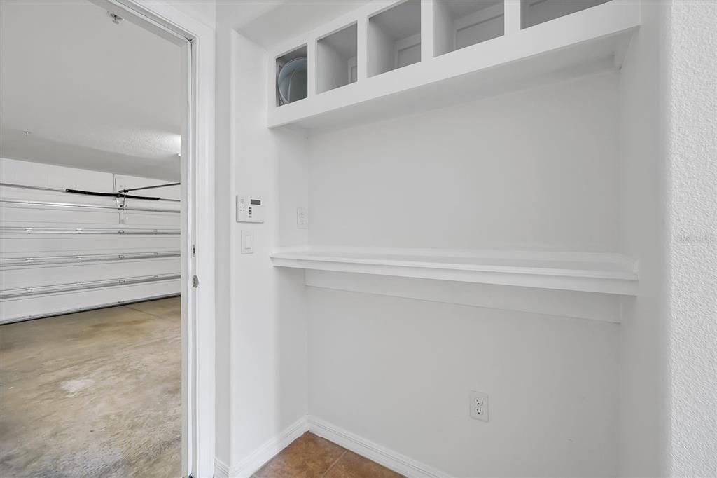 En Venta: $650,000 (3 camas, 3 baños, 2064 Pies cuadrados)