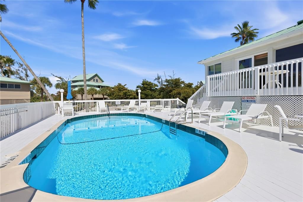 For Sale: $1,135,000 (3 beds, 2 baths, 2103 Square Feet)