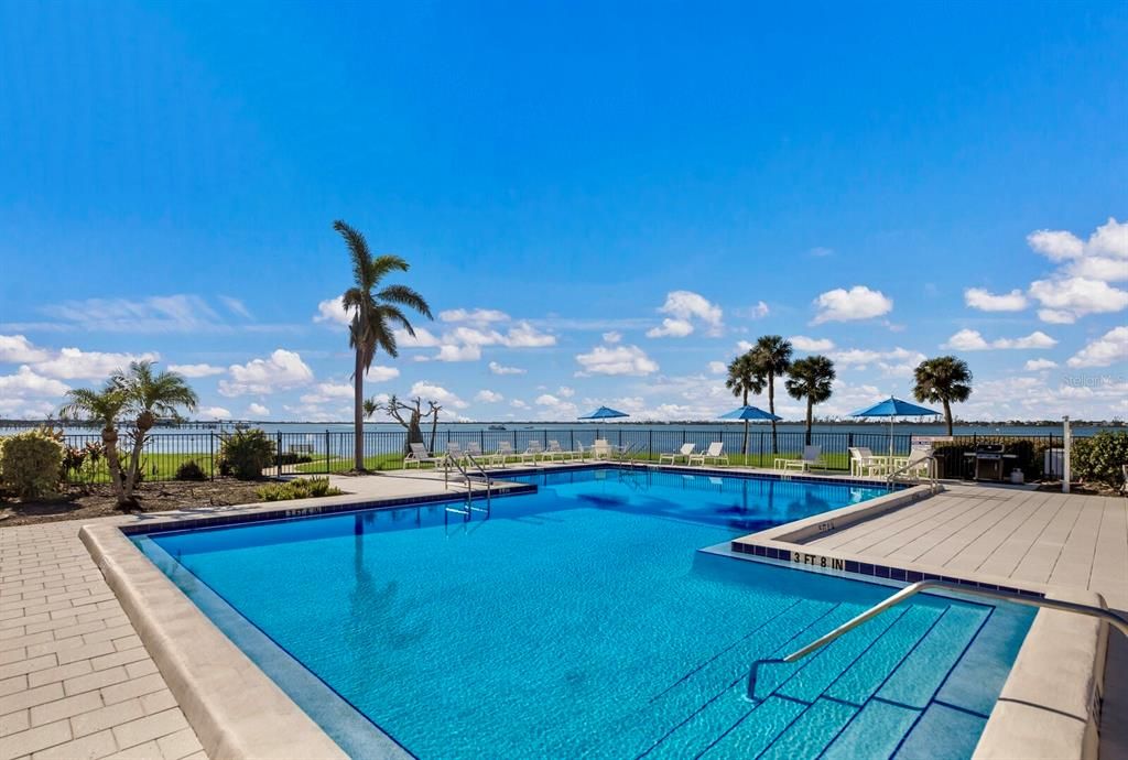 For Sale: $1,135,000 (3 beds, 2 baths, 2103 Square Feet)