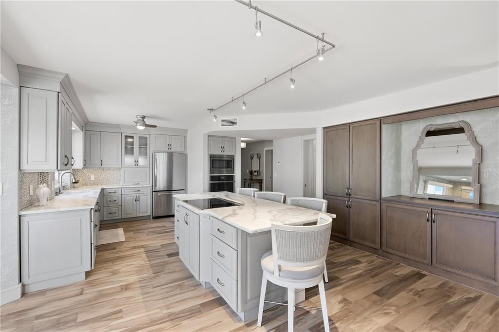 For Sale: $1,135,000 (3 beds, 2 baths, 2103 Square Feet)