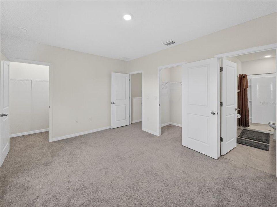 Active With Contract: $234,990 (3 beds, 2 baths, 1688 Square Feet)