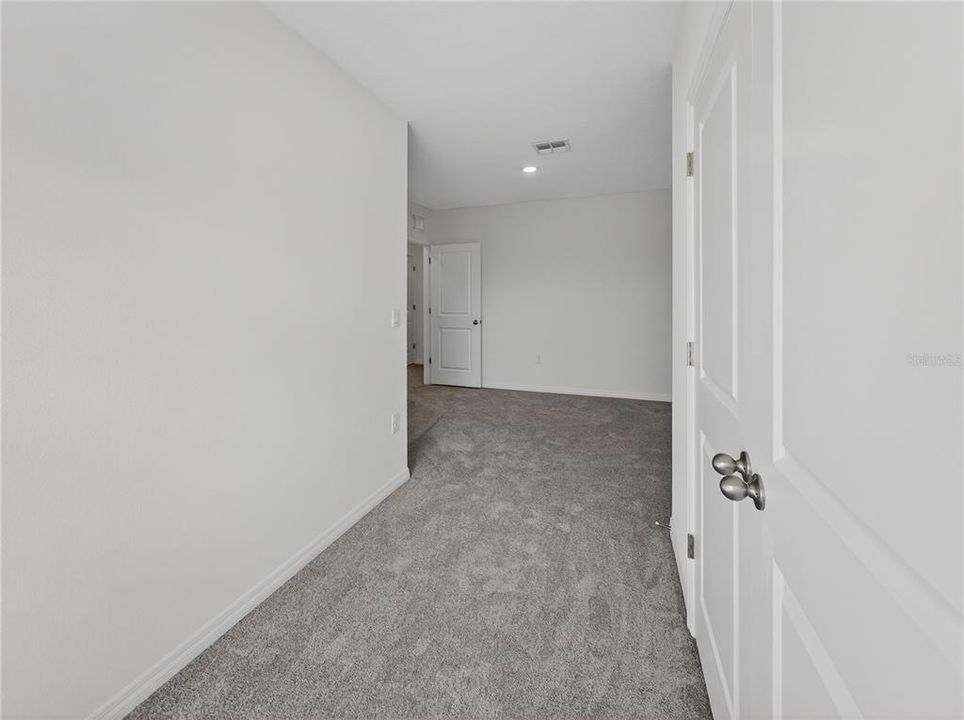 Active With Contract: $234,990 (3 beds, 2 baths, 1688 Square Feet)