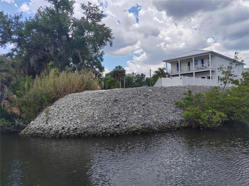 待售: $450,000 (0.26 acres)