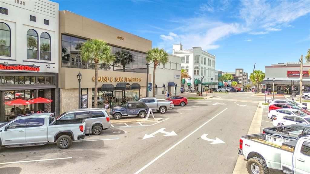 На продажу: $469,900 (2 спален, 1 ванн, 1077 Квадратных фут)