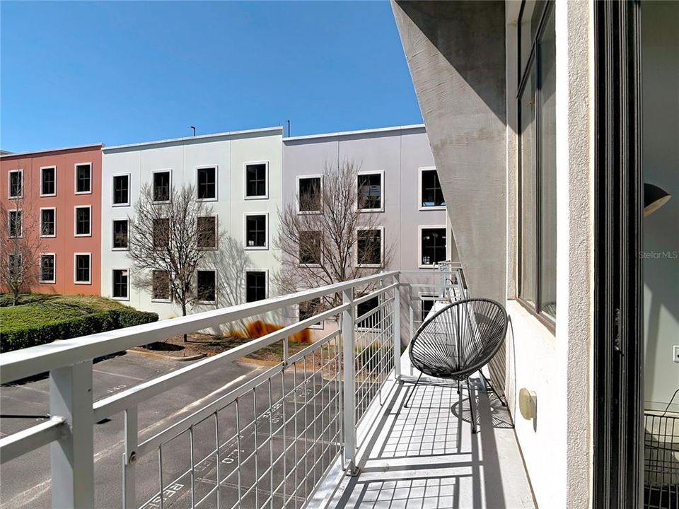 На продажу: $469,900 (2 спален, 1 ванн, 1077 Квадратных фут)