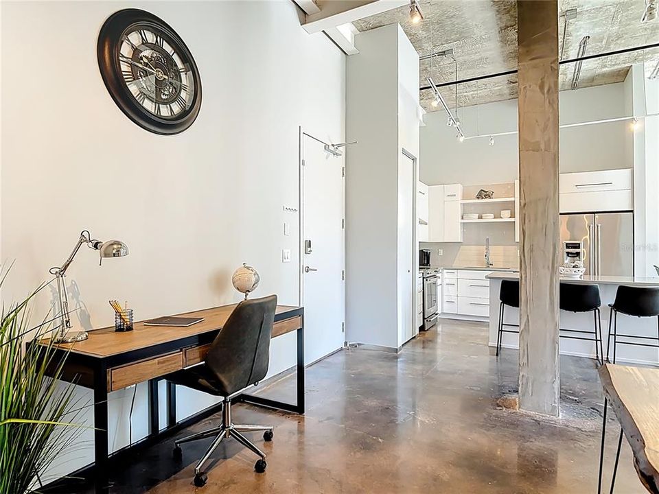 На продажу: $469,900 (2 спален, 1 ванн, 1077 Квадратных фут)