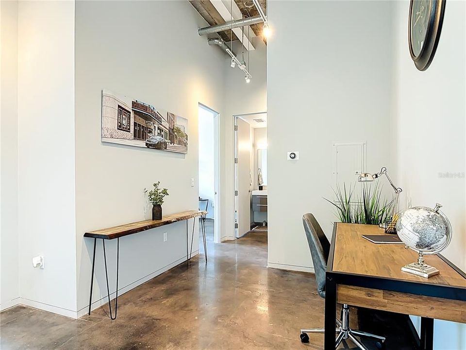 На продажу: $469,900 (2 спален, 1 ванн, 1077 Квадратных фут)