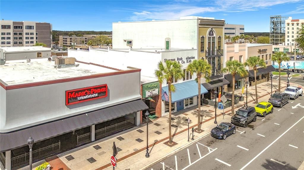 На продажу: $469,900 (2 спален, 1 ванн, 1077 Квадратных фут)