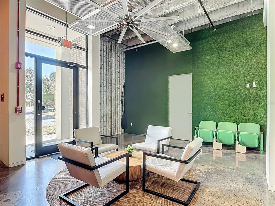 На продажу: $469,900 (2 спален, 1 ванн, 1077 Квадратных фут)