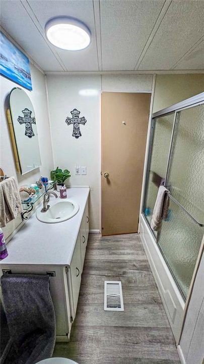 На продажу: $145,000 (2 спален, 2 ванн, 1008 Квадратных фут)