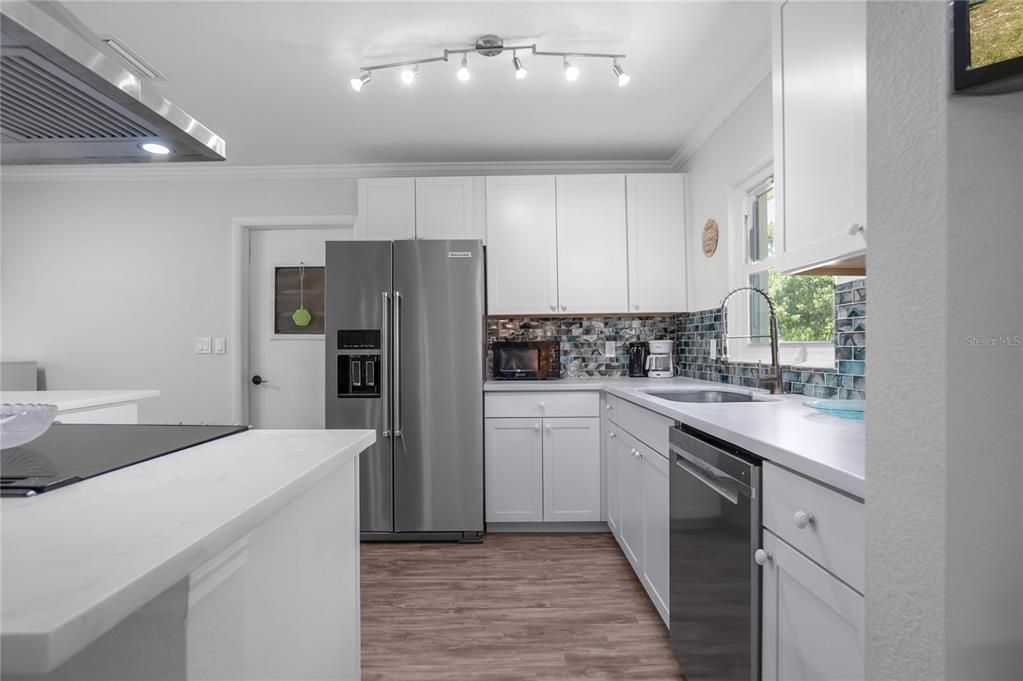 For Sale: $499,000 (3 beds, 2 baths, 1224 Square Feet)