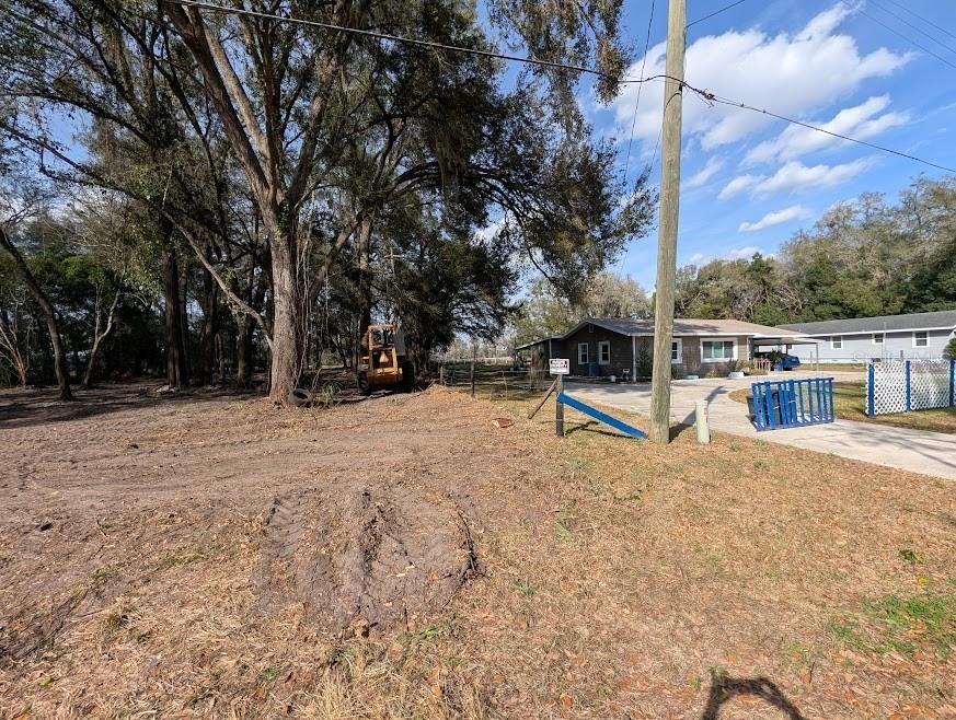 На продажу: $48,900 (0.55 acres)