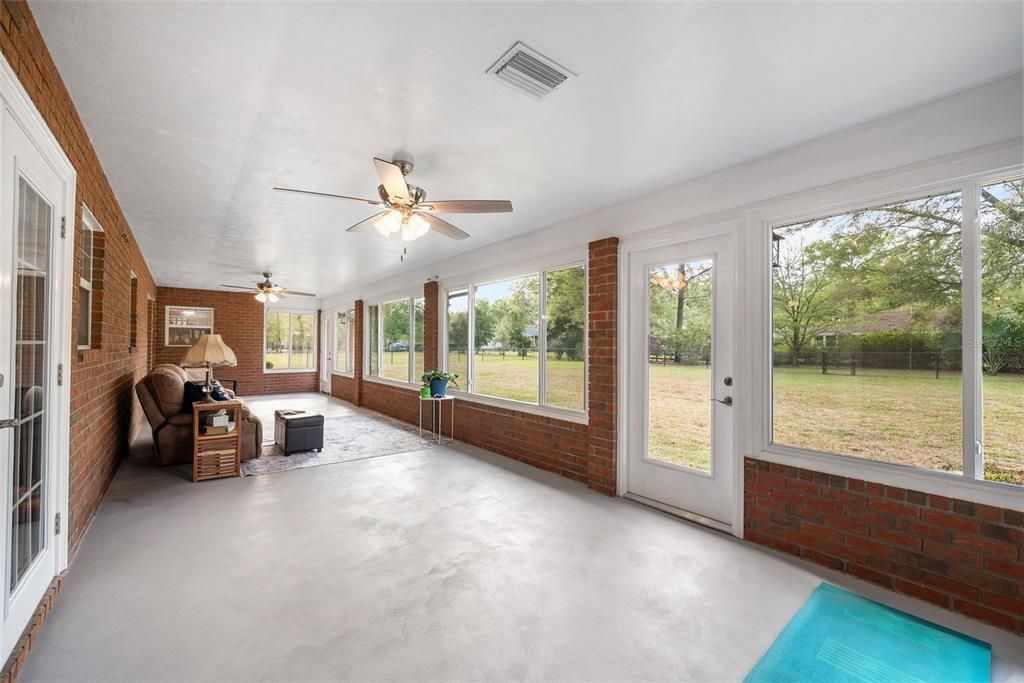 En Venta: $565,000 (4 camas, 3 baños, 3458 Pies cuadrados)