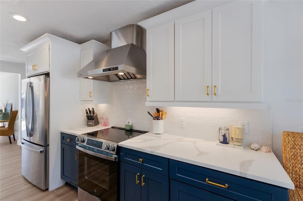 For Sale: $1,899,000 (3 beds, 2 baths, 2909 Square Feet)