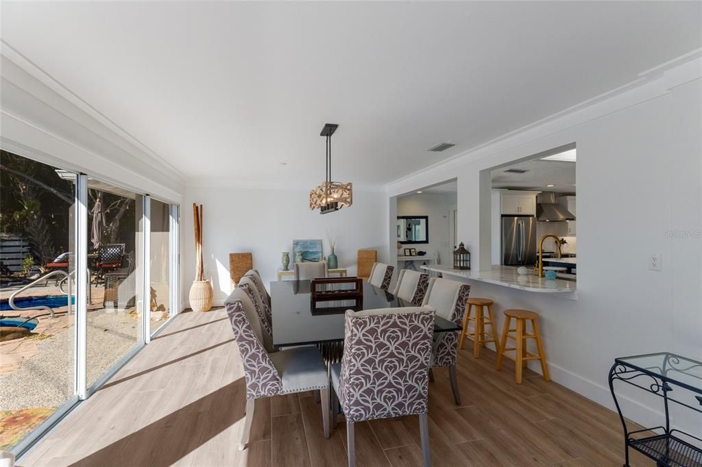 For Sale: $1,899,000 (3 beds, 2 baths, 2909 Square Feet)