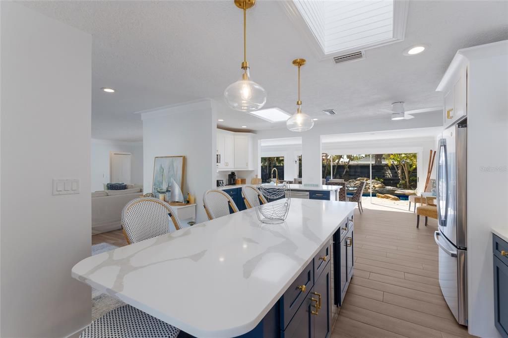 For Sale: $1,899,000 (3 beds, 2 baths, 2909 Square Feet)