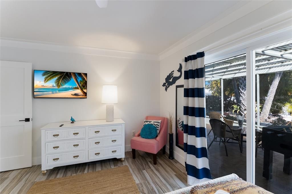 For Sale: $1,899,000 (3 beds, 2 baths, 2909 Square Feet)