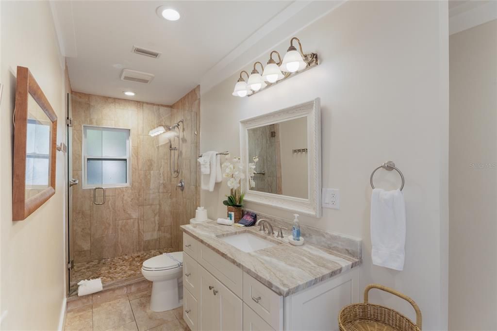 For Sale: $1,899,000 (3 beds, 2 baths, 2909 Square Feet)