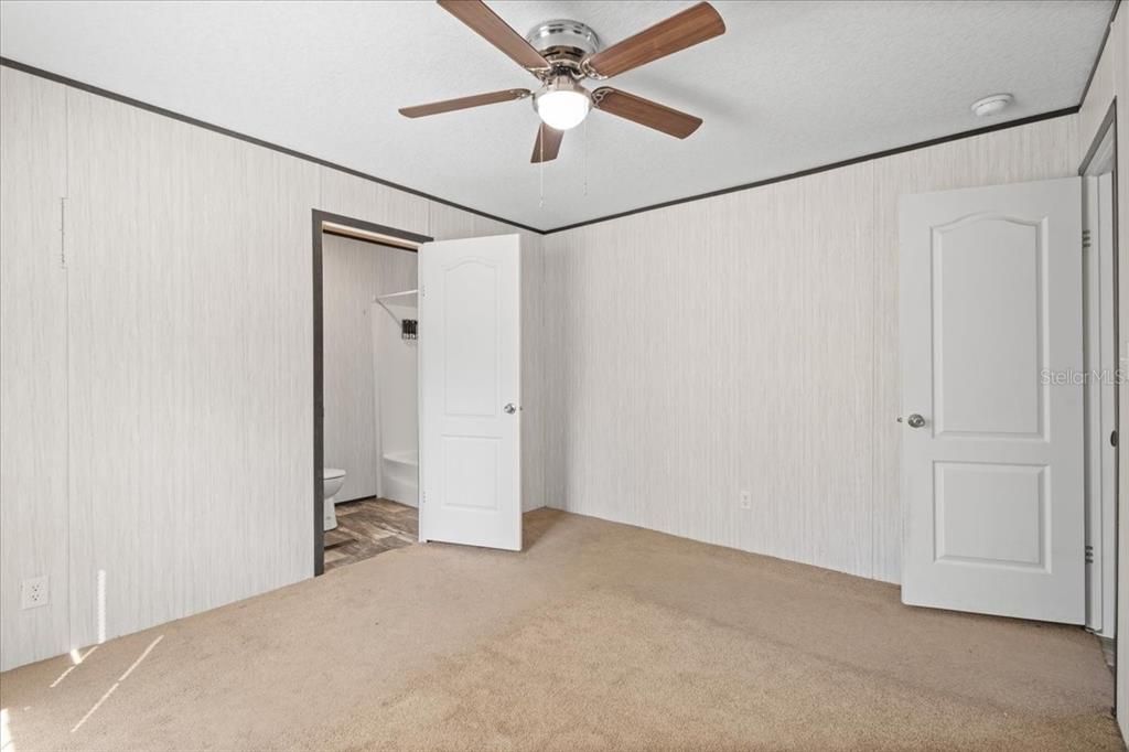 На продажу: $150,000 (2 спален, 2 ванн, 780 Квадратных фут)