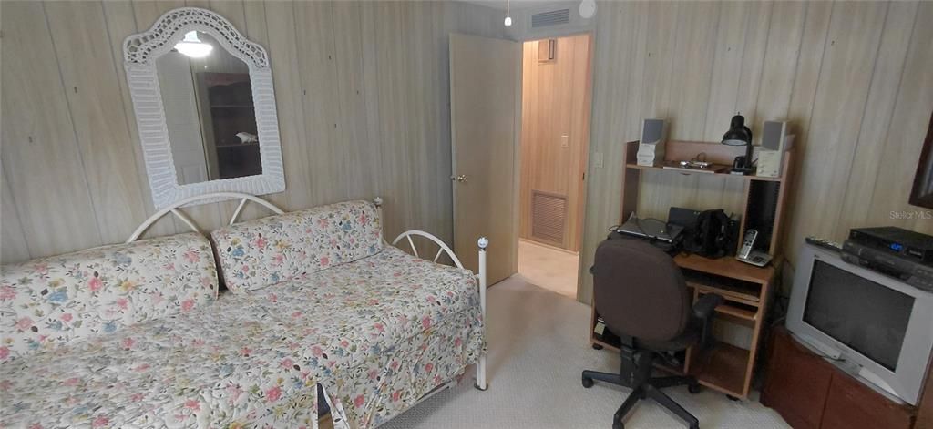 Activo con contrato: $77,400 (2 camas, 2 baños, 1152 Pies cuadrados)