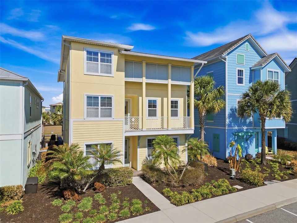 For Sale: $1,300,000 (7 beds, 8 baths, 4319 Square Feet)