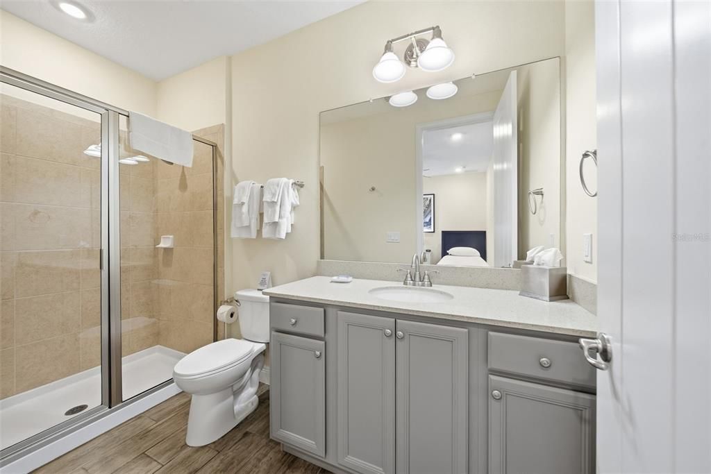 For Sale: $1,300,000 (7 beds, 8 baths, 4319 Square Feet)