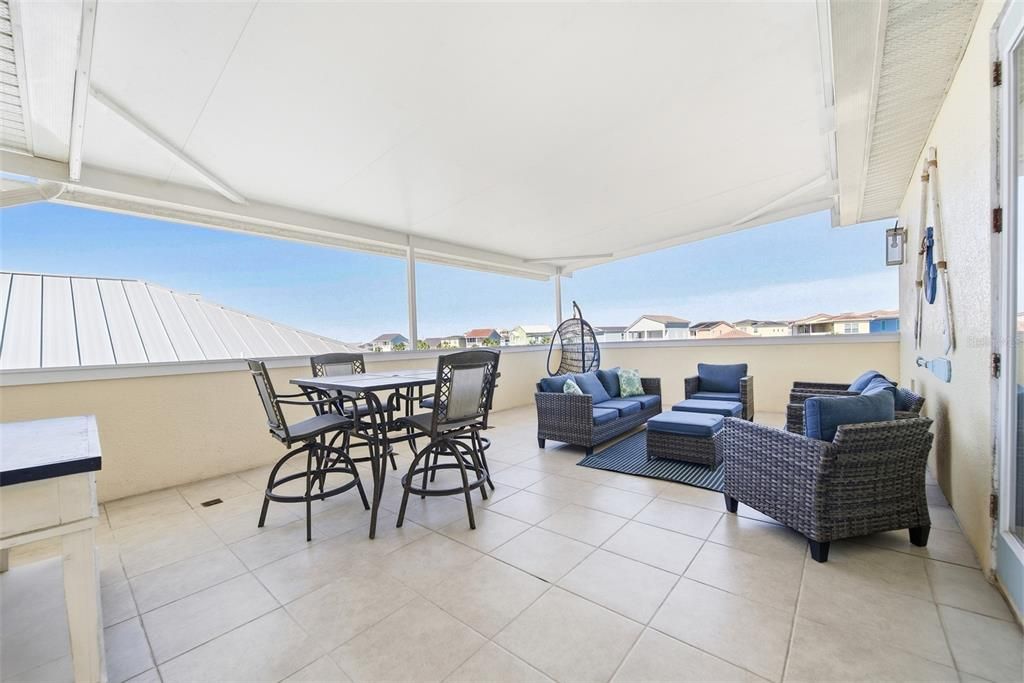 For Sale: $1,300,000 (7 beds, 8 baths, 4319 Square Feet)