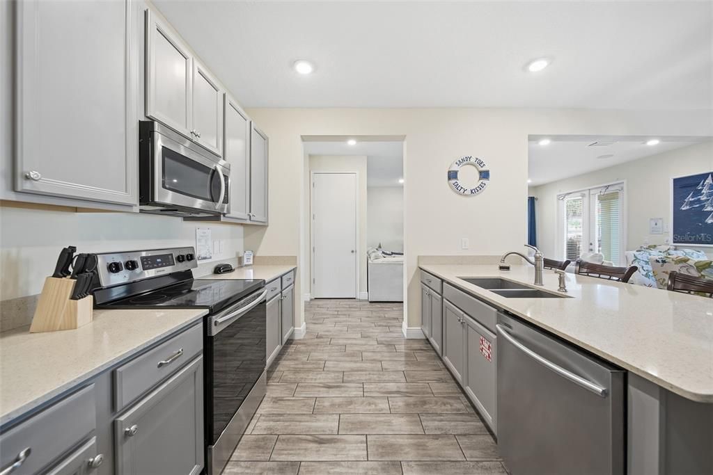 For Sale: $1,300,000 (7 beds, 8 baths, 4319 Square Feet)