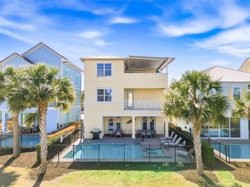 For Sale: $1,300,000 (7 beds, 8 baths, 4319 Square Feet)