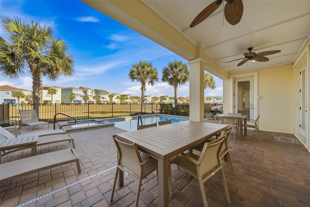 For Sale: $1,300,000 (7 beds, 8 baths, 4319 Square Feet)