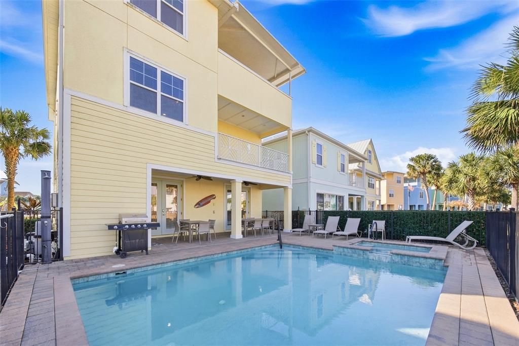 For Sale: $1,300,000 (7 beds, 8 baths, 4319 Square Feet)