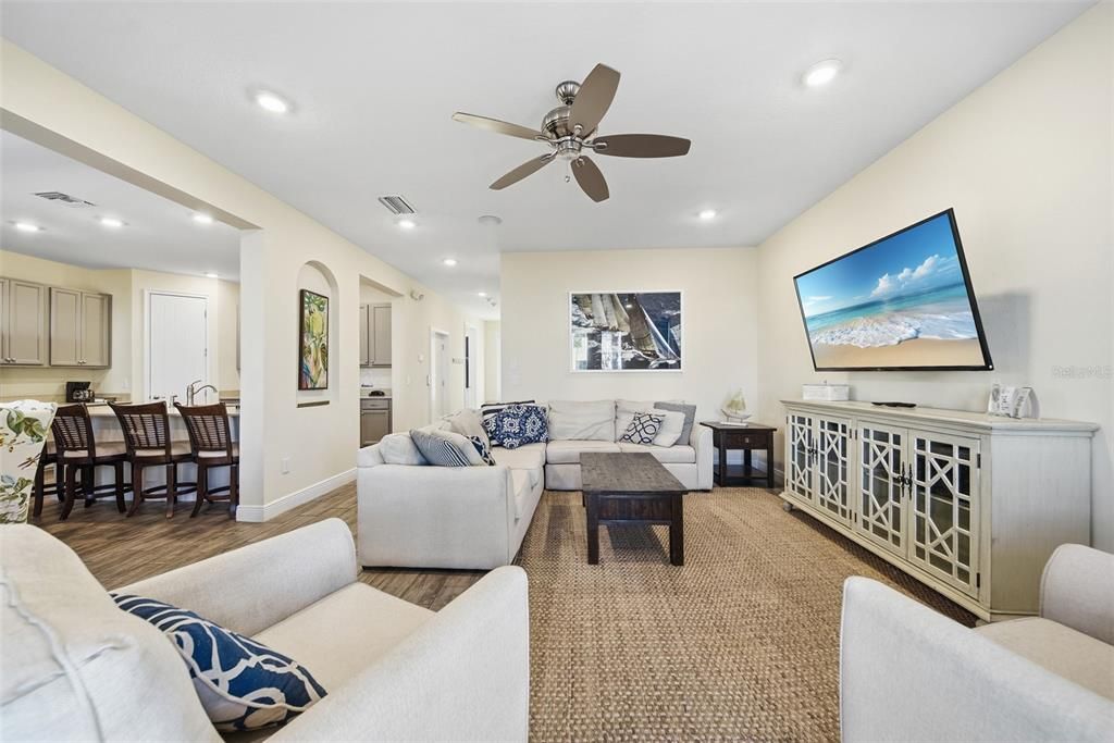 For Sale: $1,300,000 (7 beds, 8 baths, 4319 Square Feet)