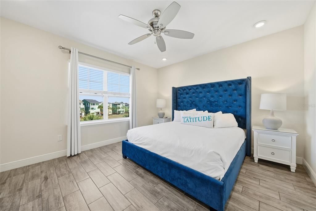 For Sale: $1,300,000 (7 beds, 8 baths, 4319 Square Feet)