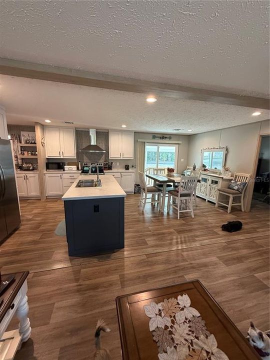For Sale: $189,900 (2 beds, 2 baths, 1344 Square Feet)