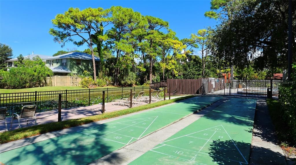 Activo con contrato: $315,000 (2 camas, 2 baños, 1353 Pies cuadrados)